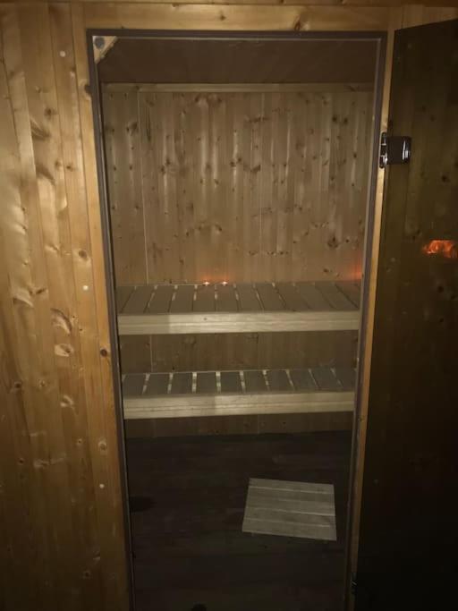 Mobil-Home Dans Un Beau Cadre A 15 Km Des Plages. Люнель Экстерьер фото